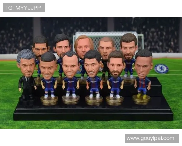 潮流足球明星手办图片展示与收藏指南让你领略球场风采与艺术魅力 潮流足球明星手办图片展示与收藏指南让你领略球场风采与艺术魅力