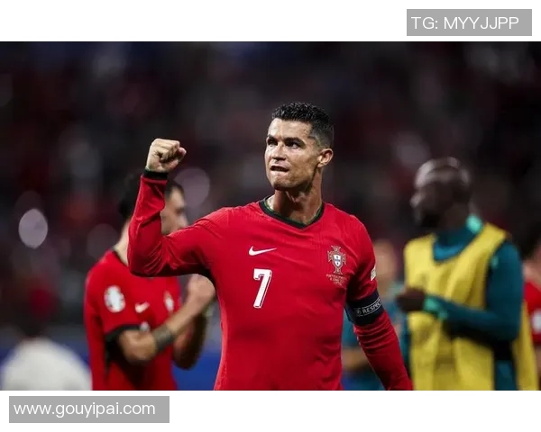 足球巨星精彩瞬间集锦展现激情与荣耀的完美时刻 足球巨星精彩瞬间集锦展现激情与荣耀的完美时刻