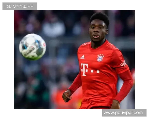 足球明星戴维斯在关键比赛中巧妙躲过红牌展现高超球技与冷静应对能力 足球明星戴维斯在关键比赛中巧妙躲过红牌展现高超球技与冷静应对能力